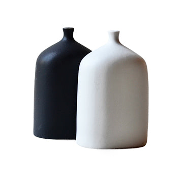 B&W VIALS salt and pepper shakers